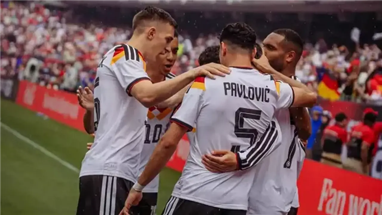 متى تلعب ألمانيا والإكوادور في كأس العالم والقنوات الناقلة؟
